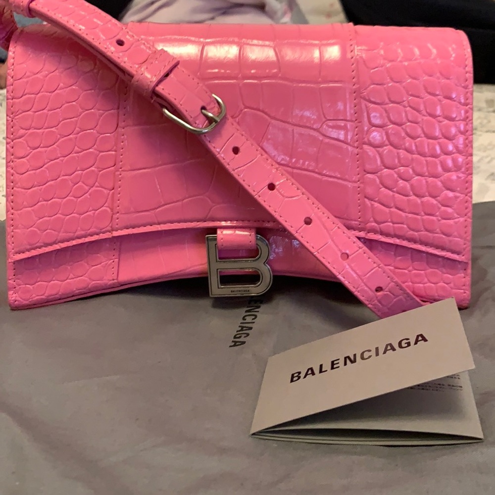~~SOLD ~~šš„°š„°Balenciaga Pink Hourglass Bag - Picture 1 of 9